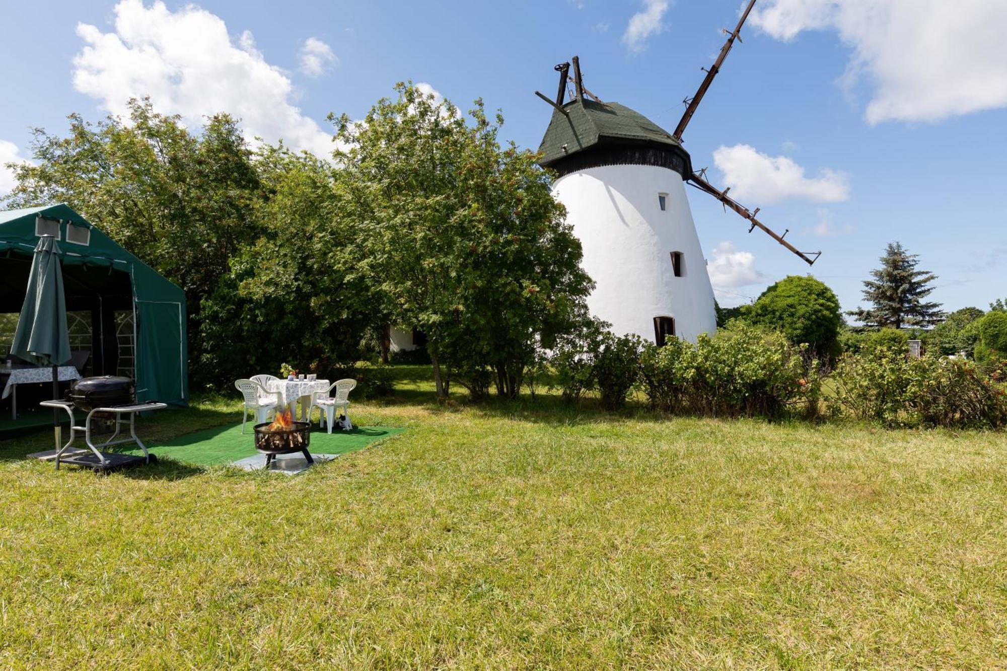 Windmill Vacation Home In Ledzin Near Baltic Sea Niechorze Room photo